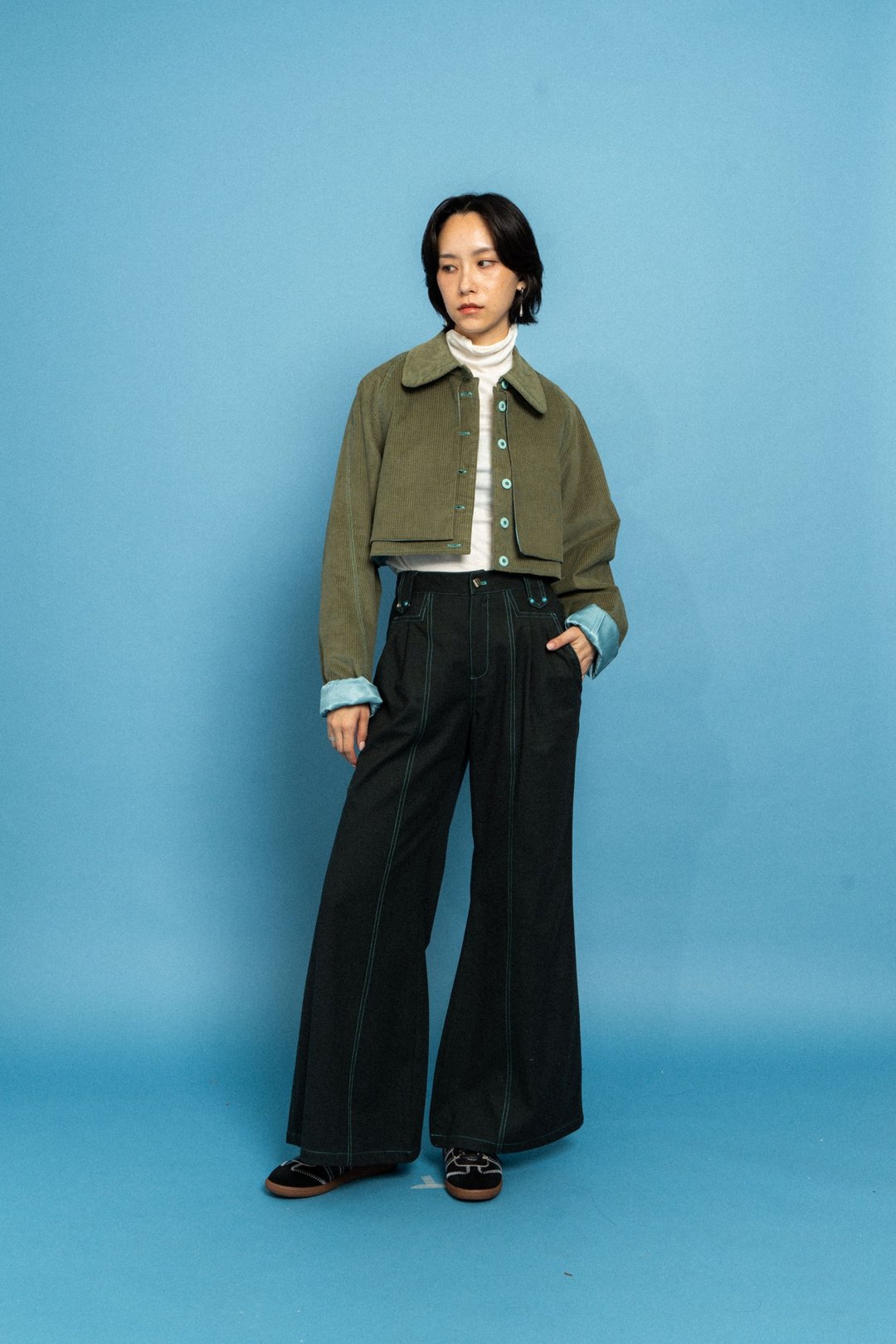 墨绿中腰喇叭裤 Green Mid-rise boot-cut - 女装长裤 - 其他材质 绿色