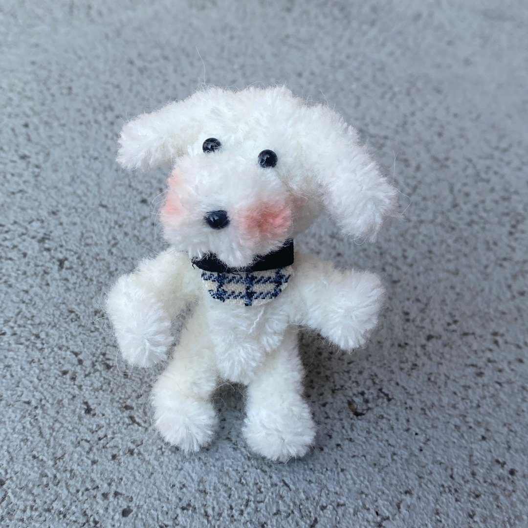 小白犬短尾巴 站着9cm-毛根扭扭棒手作/娃娃宠物玩偶公仔 - 摆饰 - 其他材质 白色