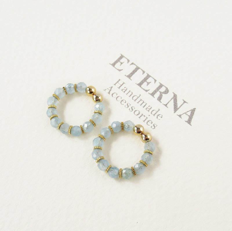 Aquamarine and metal beads, tiny hoop earrings 夾式耳環 - 耳环/耳夹 - 半宝石 蓝色