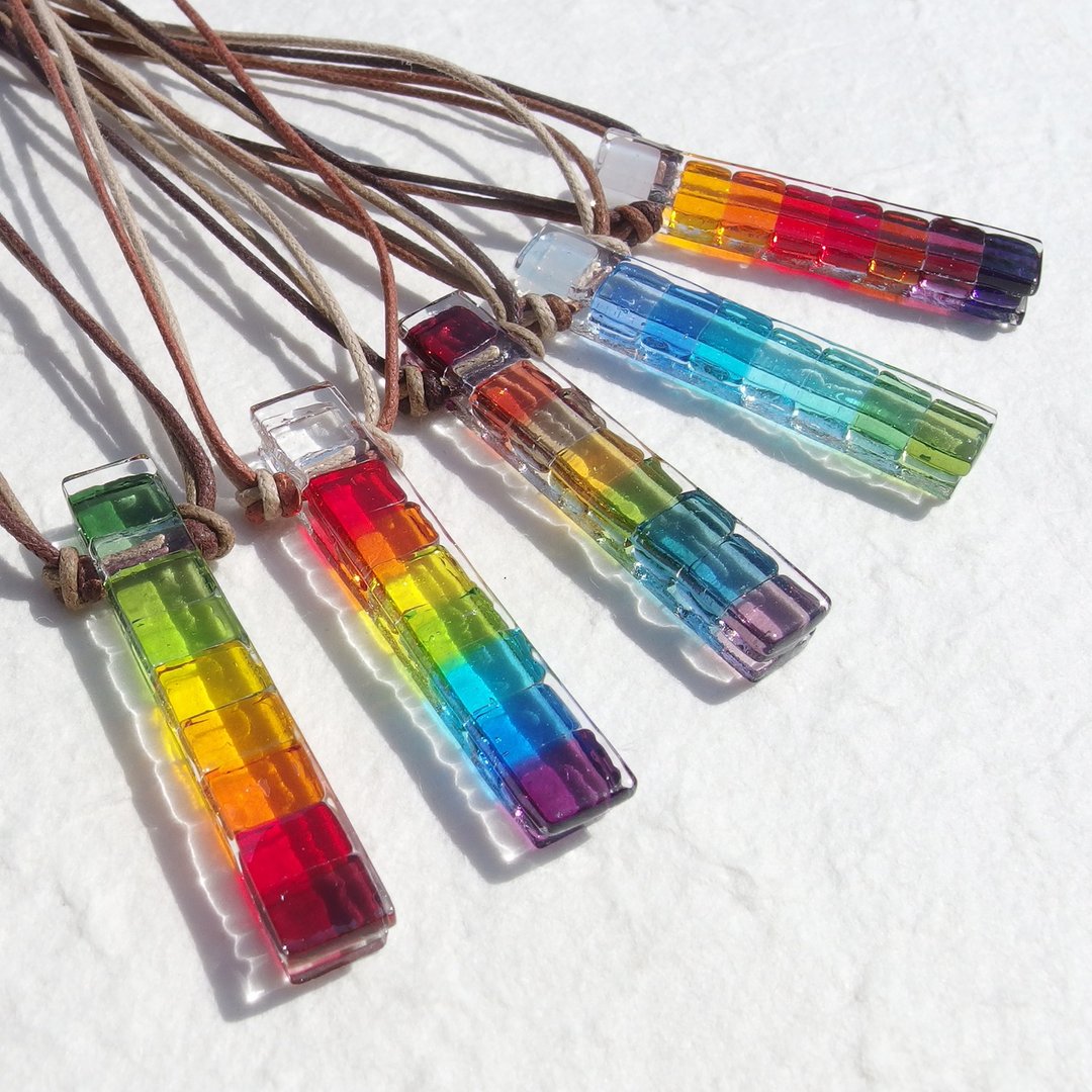 [Rainbow] [Choose a type] Rainbow-colored glass necklace [Made to order] - 项链 - 玻璃 多色