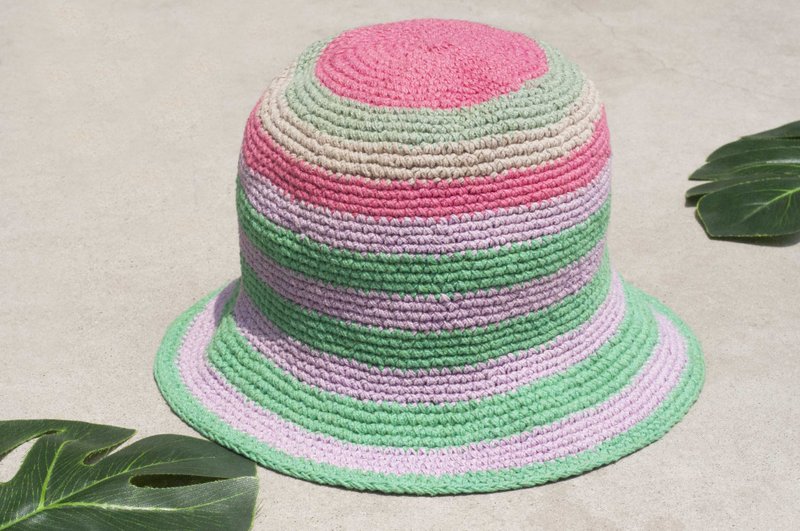 七夕礼物 限量一件 大地森林风拼接手织棉麻帽 / 渔夫帽 / 遮阳帽 / 拼布帽 / 手工帽 / 手工钩织帽 / 手工编织 - 冰淇淋 草莓芋头蛋糕 条纹棉麻帽 - 帽子 - 棉．麻 多色