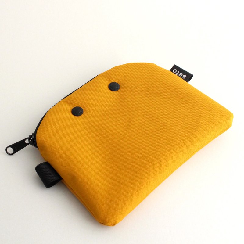 seto / creature bag / pencil case / cosmetic pouch / Case A6 / Yellow - 化妆包/杂物包 - 聚酯纤维 黄色