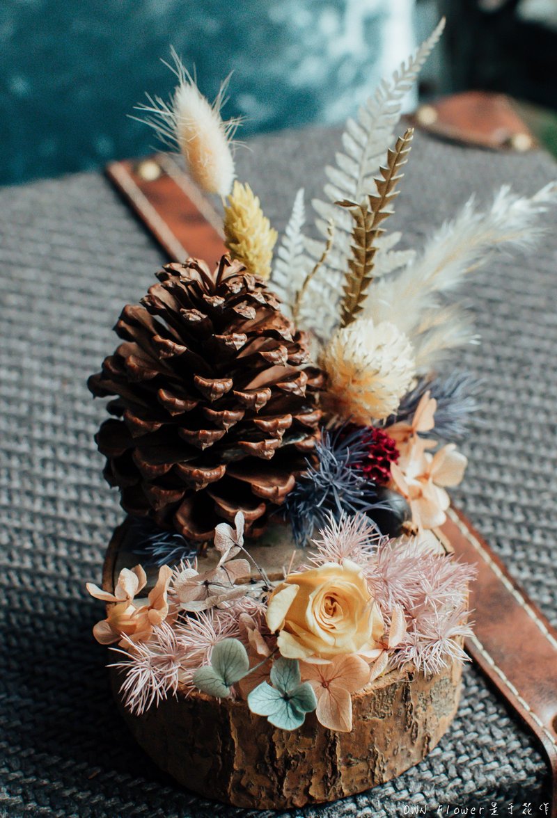 永生花名片座/不凋花名片座/干燥花名片座/个性化名片座/开幕花礼 - 摆饰 - 植物．花 多色