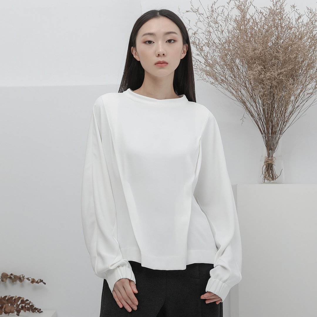 【新品预购9折】Zhizhuo_执着褶片上衣_ 22AF006_白 - 女装上衣 - 聚酯纤维 白色