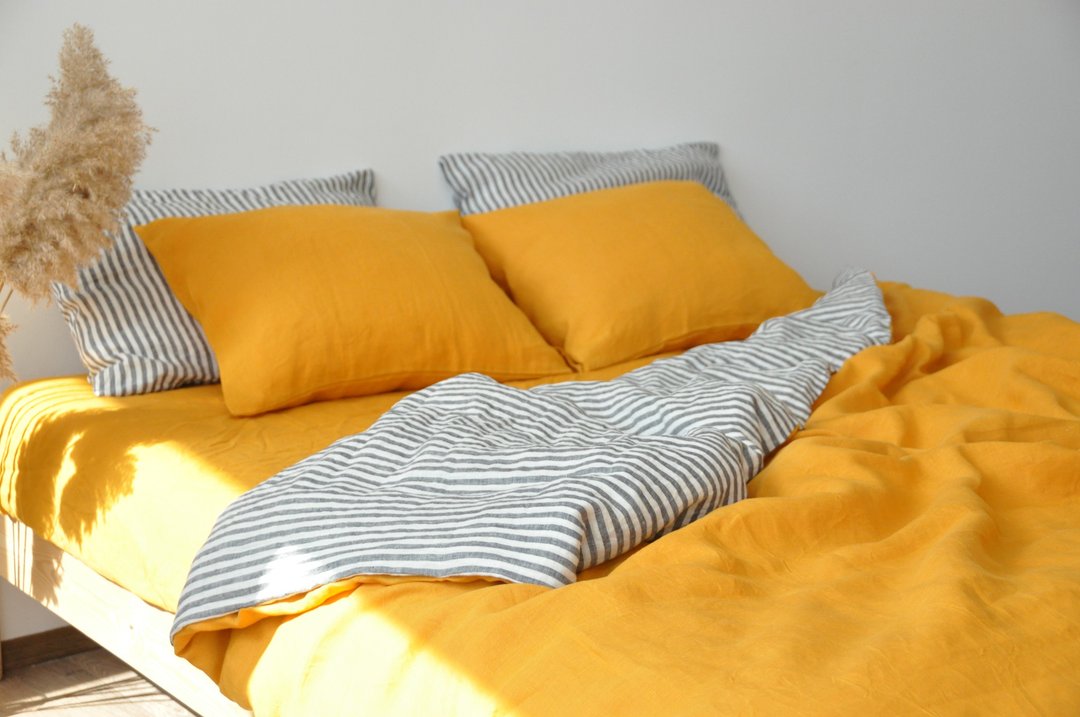 Turmeric double-sided linen duvet cover / Softened linen / Comforter cover - 寝具 - 亚麻 黄色