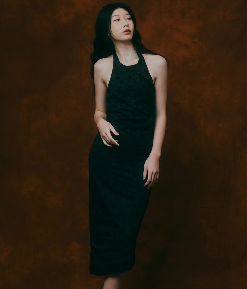 百花吟女墨黑花影流苏洋装 - 洋装/连衣裙 - 聚酯纤维 黑色
