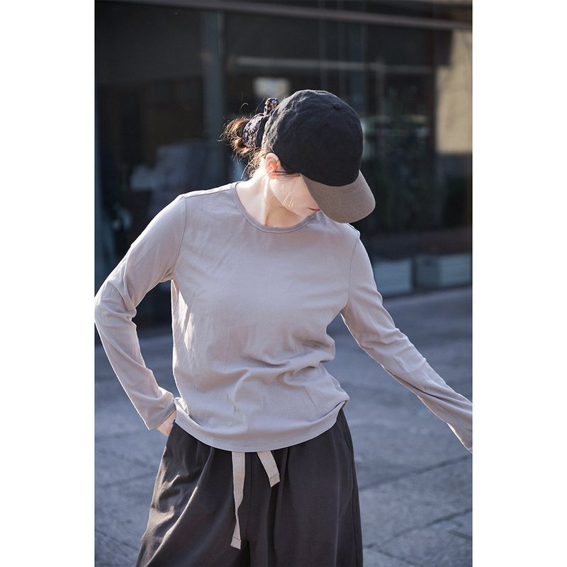 雾米色超薄高弹舒适长袖圆领打底衫针织T恤 - 女装 T 恤 - 棉．麻 