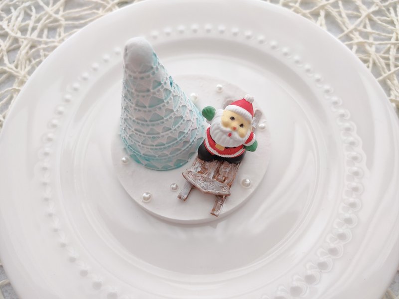 雪橇圣诞老公公扩香座 - 香薰/精油/线香 - 其他材质 多色