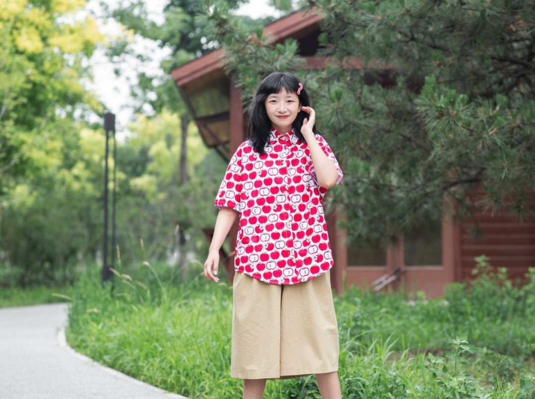 红色苹果印花短袖衬衫 昭和风童趣千禧上衣 - 女装上衣 - 羊毛 红色