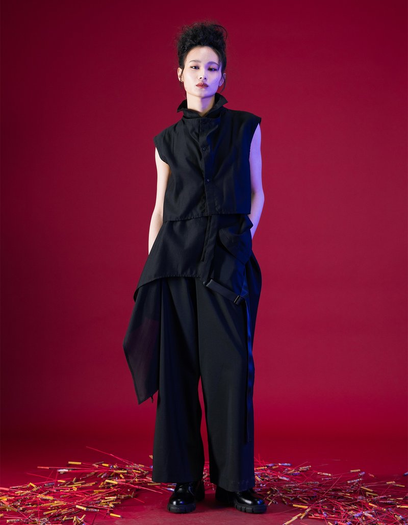 解构无袖多层次衬衫 - 女装背心 - 棉．麻 黑色