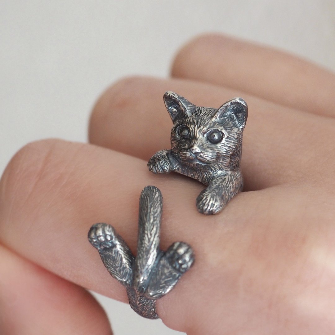 缠绕指尖的猫咪戒指 Guri - 戒指 - 其他金属 银色