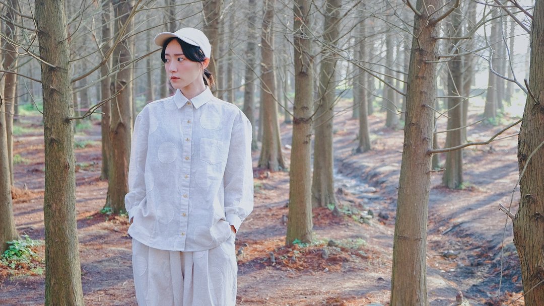 日暮米杏棉麻大波点翻领长袖衬衫 - 女装衬衫 - 棉 黄色