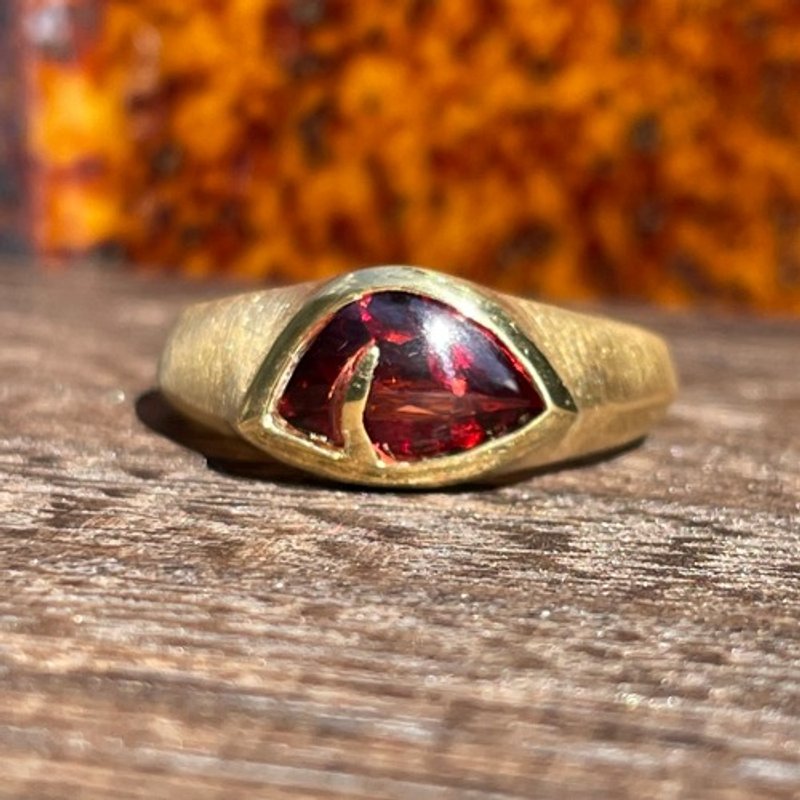 Pinkoi 代购 -  石榴石香料订制切割变形密封支架银SV925 戒指 - 戒指 - 宝石 