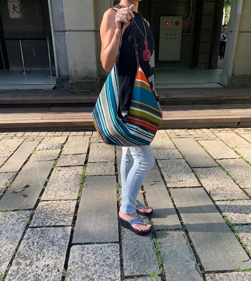 自创防泼水帆布水滴包手工制作 - 侧背包/斜挎包 - 防水材质 多色