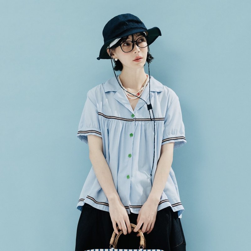 蓝白格纹西领衬衫 / 短袖 上衣 - 女装衬衫 - 棉．麻 蓝色