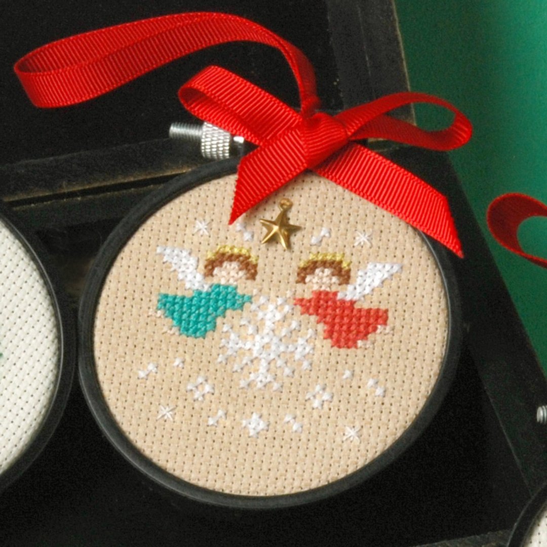 【雪花天使】3寸绣框 十字绣材料套组 I Xiu Crafts - 编织/刺绣/羊毛毡/裁缝 - 绣线 
