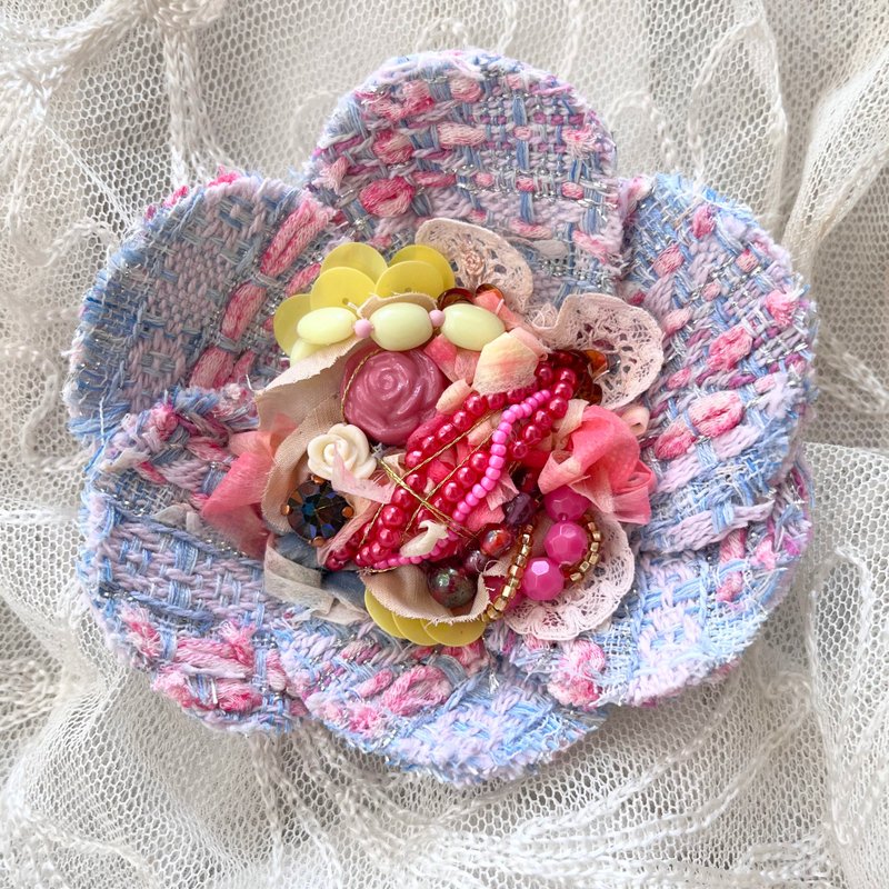 胸花 胸针 No.59  手作饰品 - 胸针 - 棉．麻 