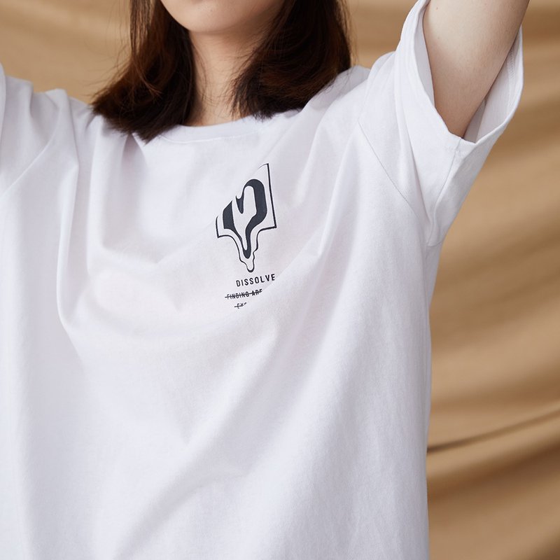 DISSOLVE 溶解冰封D城市风格插画印花 落肩短袖Tee恤 男女宽松型 - 男装上衣/T 恤 - 棉．麻 白色