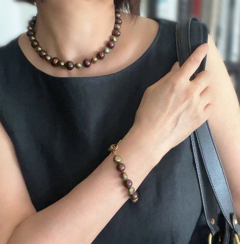 巧克力棕与金绿色 淡水巴洛克珍珠 硕大珍珠项链与手链 独一无二 - 颈链 - 珍珠 多色