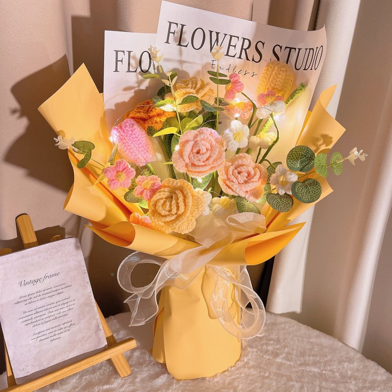 情人节礼盒   定制化礼物2025手工钩织阳光小夜曲花束 - 干燥花/捧花 - 棉．麻 橘色