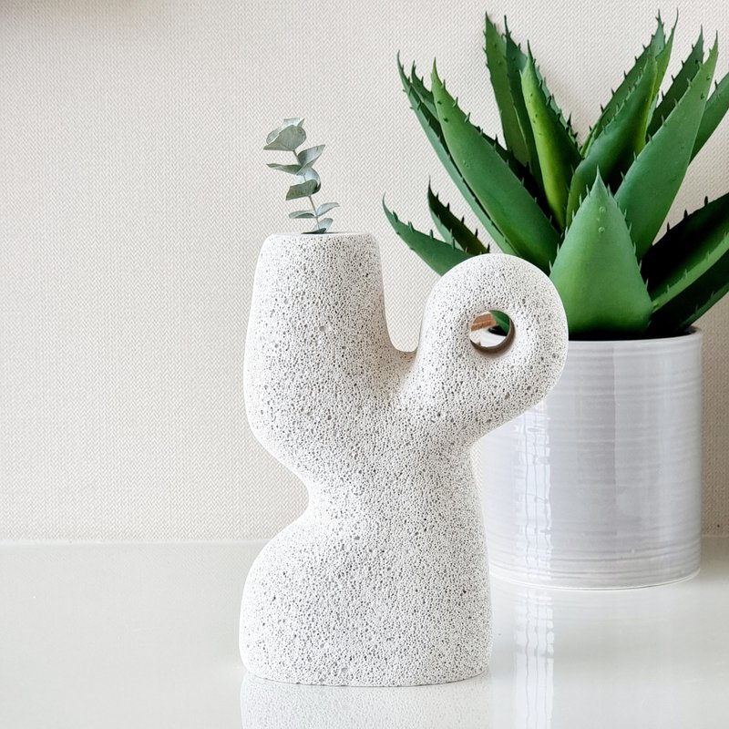 Aerated concrete vase, type 2, for displaying, can put dried flower lover - 摆饰 - 其他材质 白色