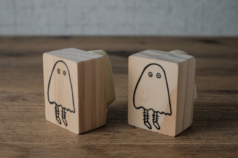 【手刻印章】谜之生物 06 腿毛幽灵 - 印章/印台 - 木头 卡其色