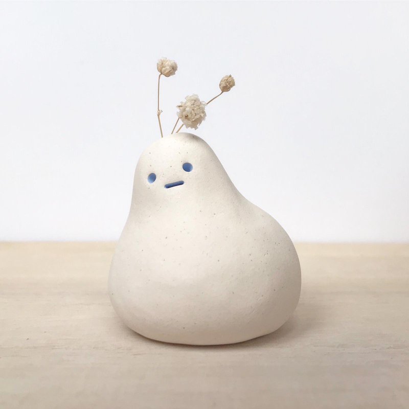 BUGS | 干花花器 | 香薰油扩香石 | 线香座 | 陶瓷摆饰 | PEAR - 花瓶/陶器 - 陶 白色