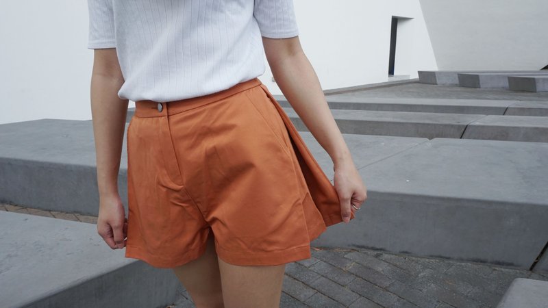 侧开褶宽松短裙裤 橙色 - 女装长裤 - 棉．麻 橘色