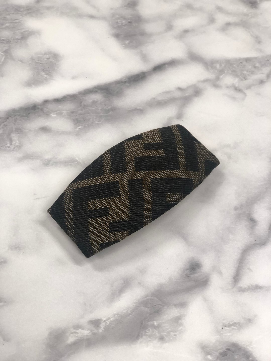 【日本直运，名牌二手包装】FENDI Zucca Jacquard Valletta 棕 Vintage Vintage Old w4xd3d - 发饰 - 真皮 咖啡色
