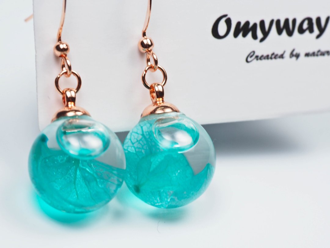 爱家作-OMYWAY蓝色绣球花浮游玻璃球玫瑰金色耳环耳夹1.4cm - 颈链 - 玻璃 白色