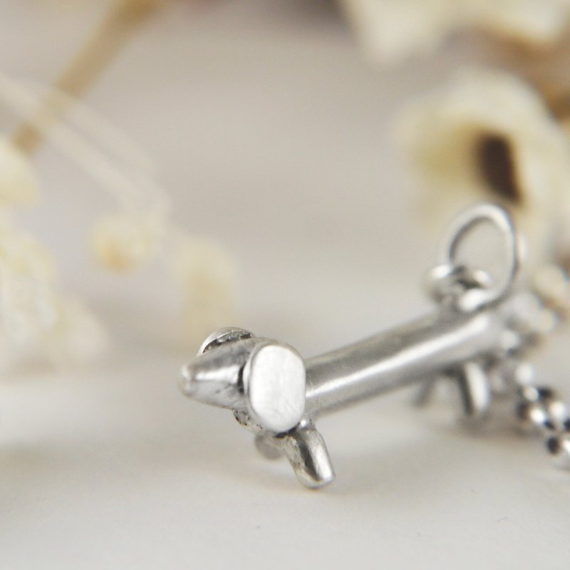 【限量绝版品】毛孩子系 -腊肠狗童趣积木造型手链- 宠物手作饰品 - 手链/手环 - 其他金属 银色