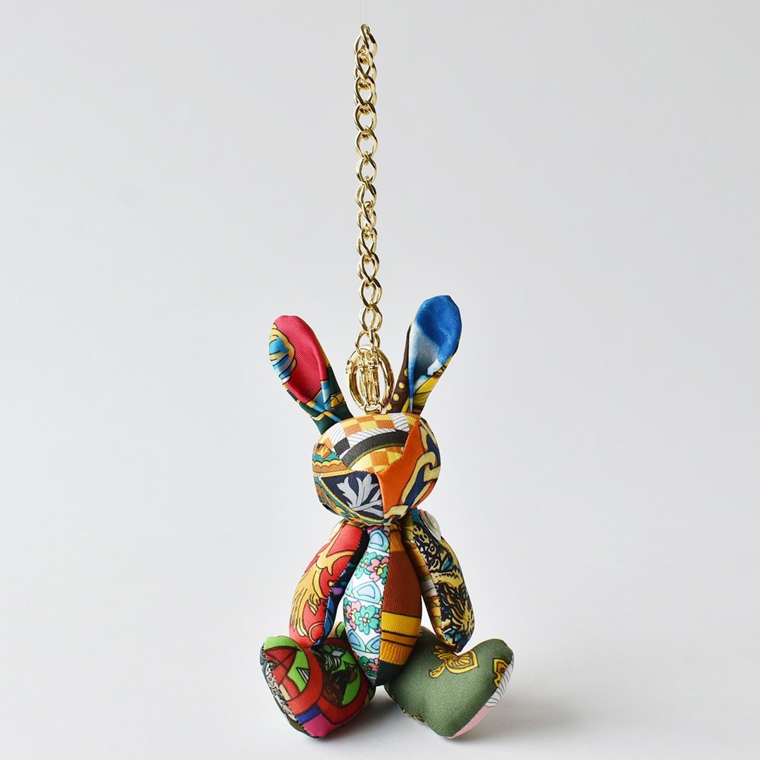 RABBIT CHARM 丝巾重制 兔子挂件 钥匙扣 仅此一件 - 钥匙链/钥匙包 - 其他材质 多色