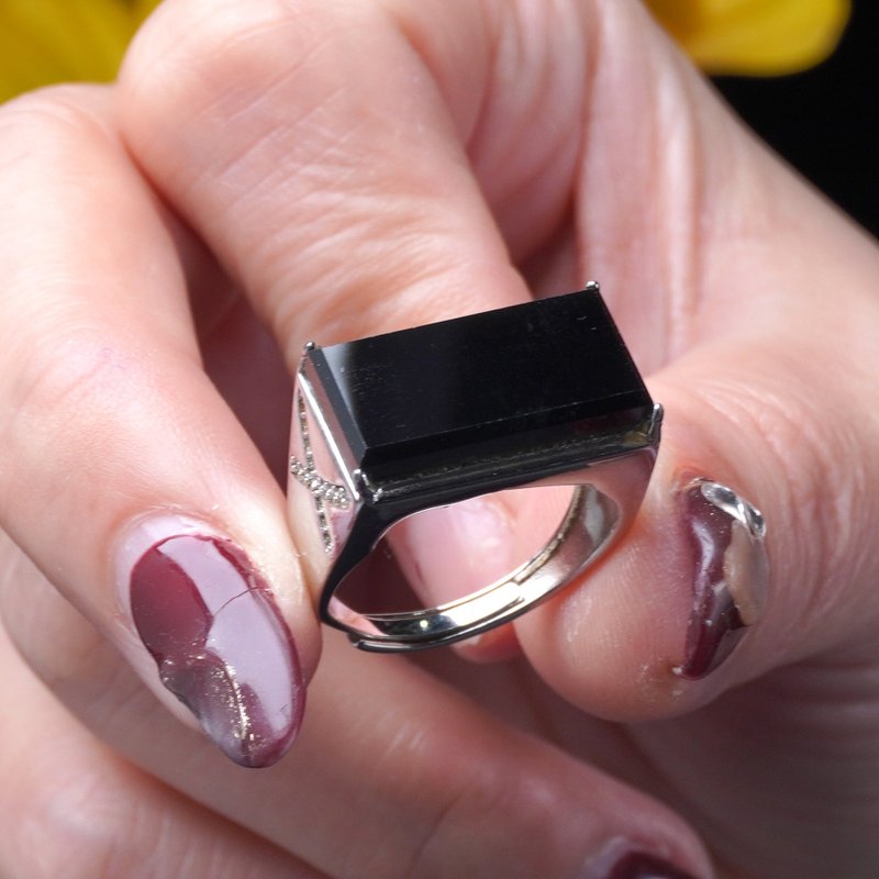 墨翠翡翠马鞍戒指 925纯银 | 天然缅甸玉A货翡翠 | 送礼 - 戒指 - 玉石 黑色