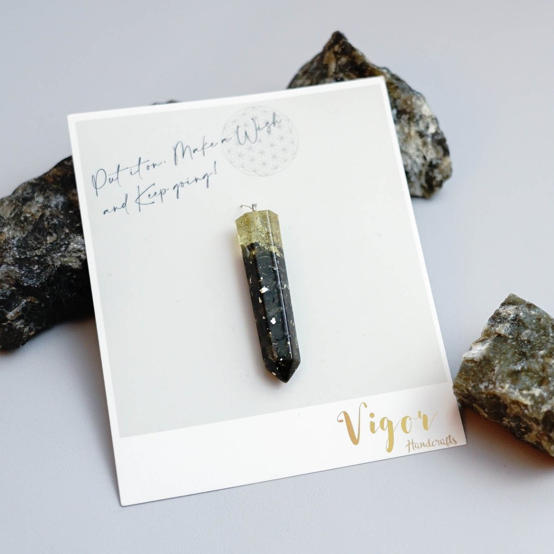 【金曜石】天然水晶碎石吊坠 - 吊饰 - 水晶 黑色