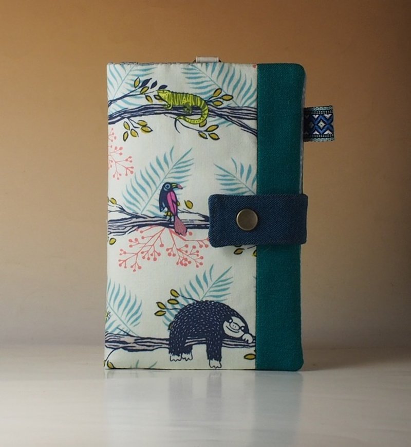 多功能护照夹/长布夹**树獭与他的朋友** - 护照夹/护照套 - 棉．麻 