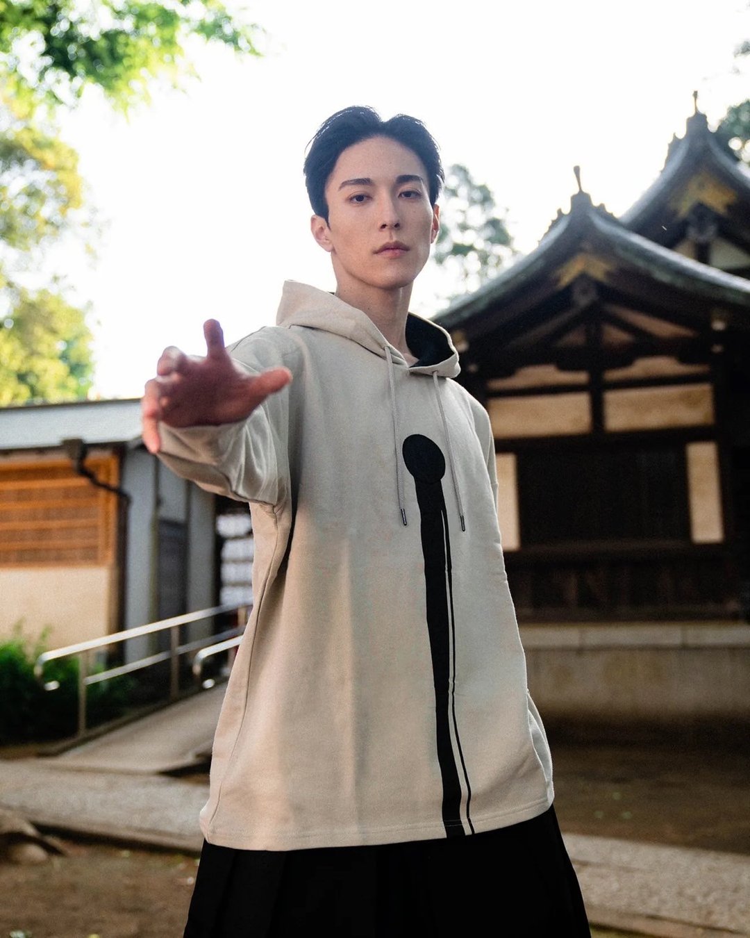 【XRAGE X 死神BLEACH联名】黑翼大魔 高磅纯棉刺绣帽T Hoodie - 中性连帽卫衣/T 恤 - 棉 灰色