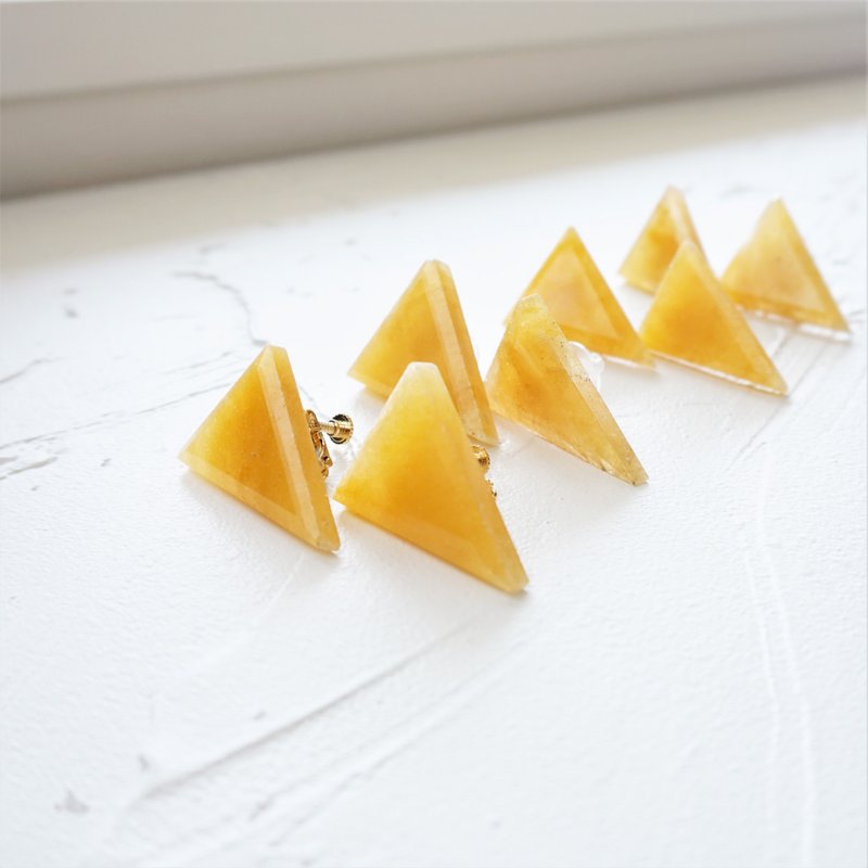 14kgf*Yellow Aventurine Triangle pierced earring / earring - 耳环/耳夹 - 宝石 黄色