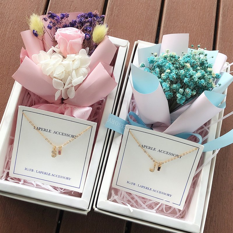 定制 英文字母 干燥花 不凋花 字母 颈链 项链 婚礼小物 姊妹礼物 - 项链 - 其他金属 金色