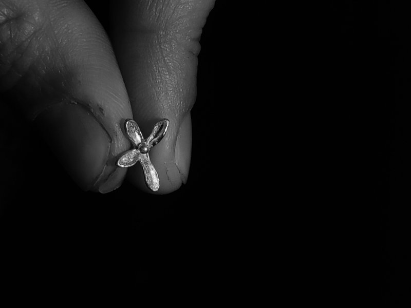 桂花耳钉足银999纯银耳钉简约 - 耳环/耳夹 - 纯银 