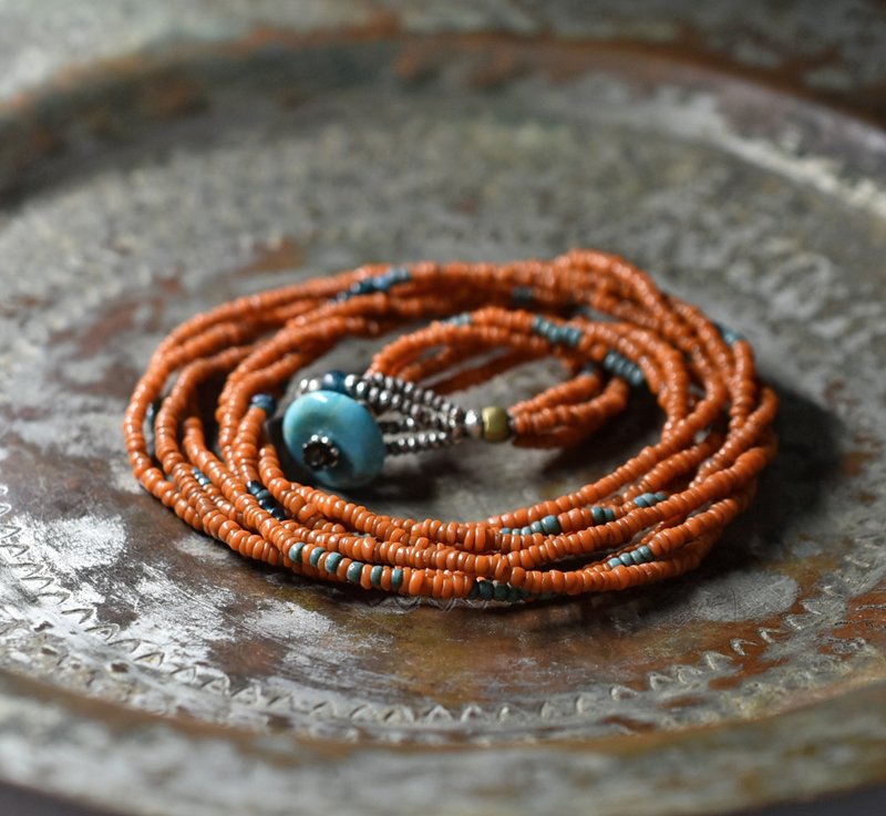 古橘色、水浅葱色与靛蓝色种子珠四圈项链 绿松石扣头 - 项链 - 玻璃 橘色