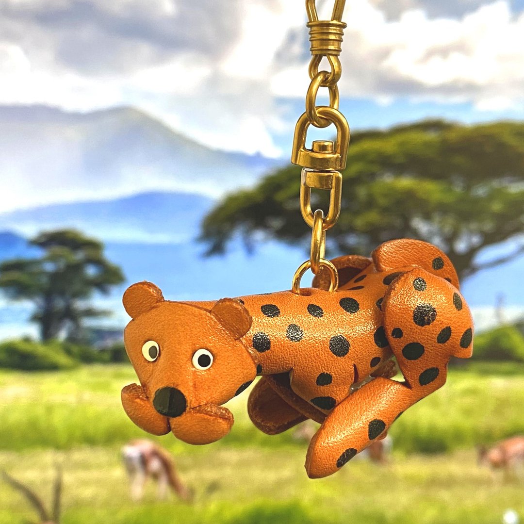 LEOPARD Handmade Leather keychain (L) VANCA - 钥匙链/钥匙包 - 真皮 咖啡色