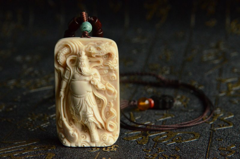 【赤忱】天然猛犸象牙关羽精雕项链 - 项链 - 半宝石 白色