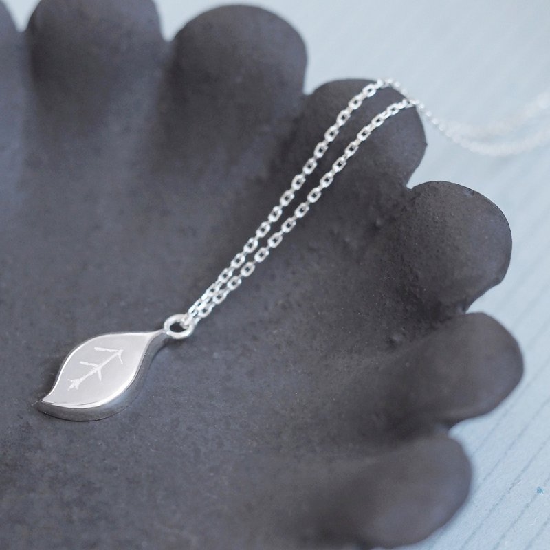 Cookie Leaf Necklace Silver 925 - 项链 - 其他金属 灰色