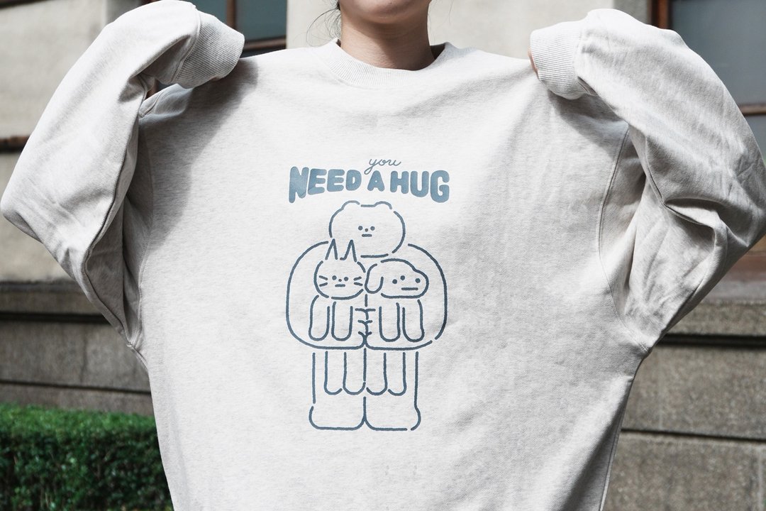Furry Zoo 落肩 圆领 大学T - 熊抱一起 You need a hug / S号 - 中性连帽卫衣/T 恤 - 棉 灰色