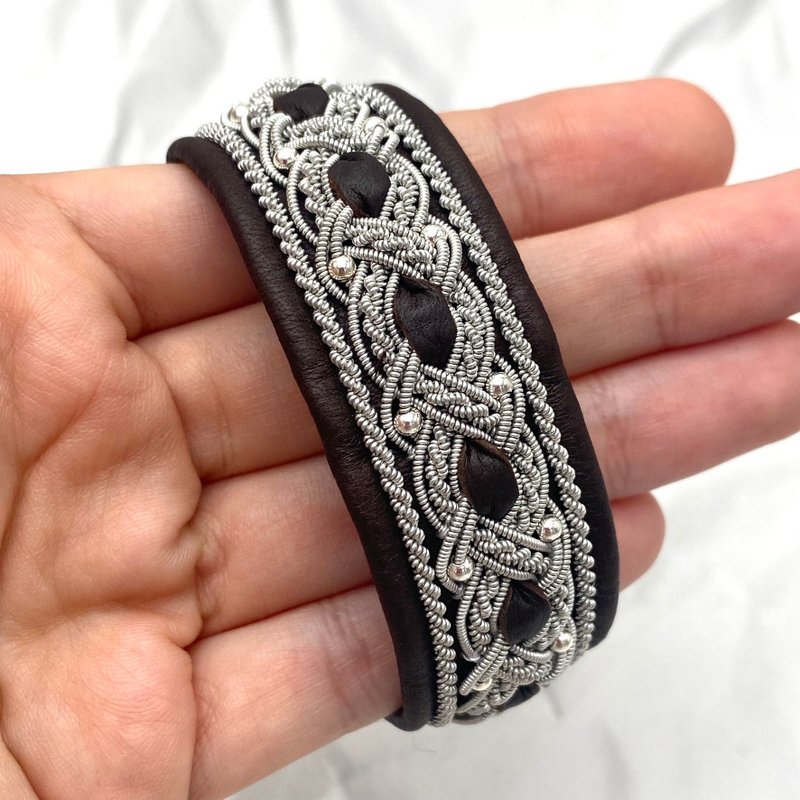 PDF教程。 斯堪的纳维亚皮革手镯课. DIY英语大师班 - 手工艺教程/工具书 - 其他材质 