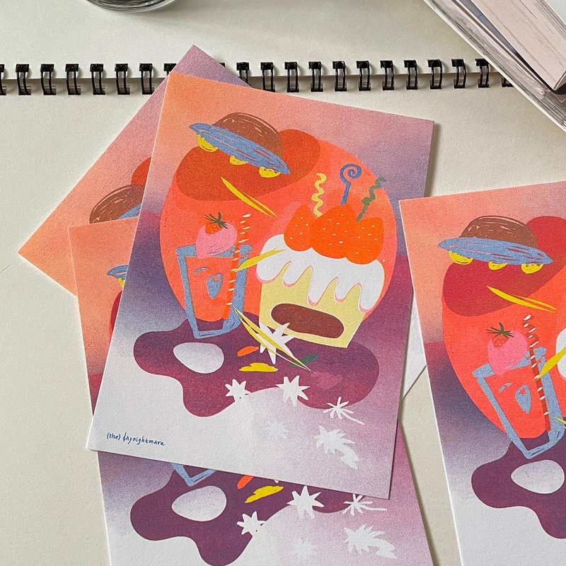 Riso卡片-Strawberry moon - 卡片/明信片 - 纸 