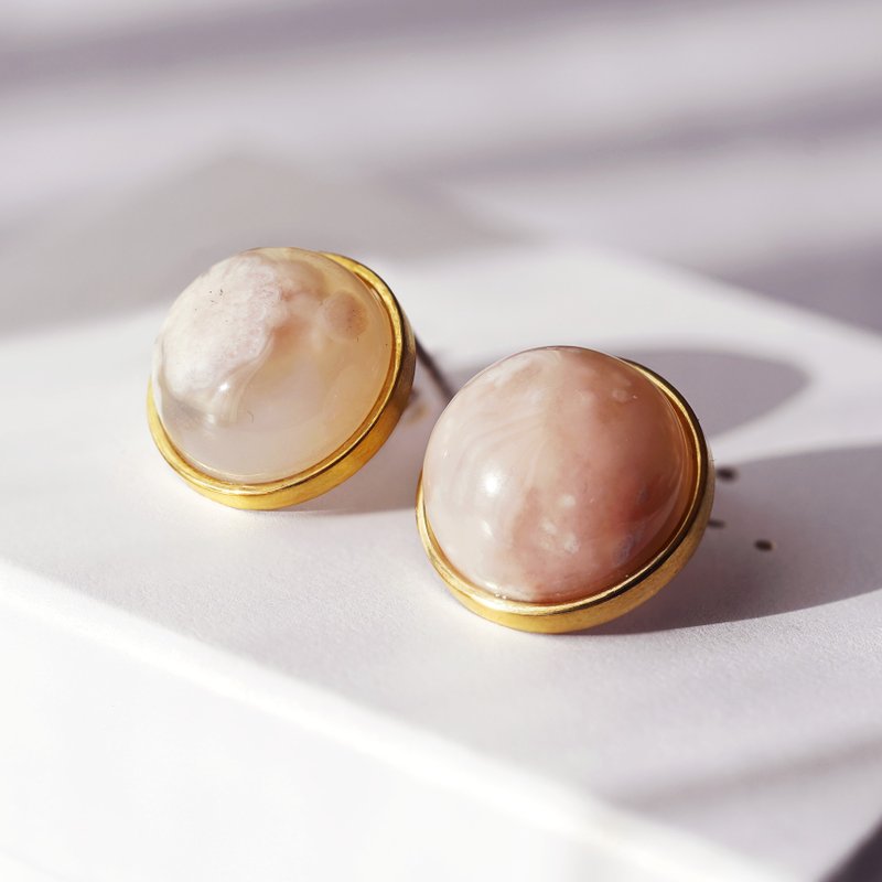 樱花玛瑙单钻耳环 Cherry blossom - 耳环/耳夹 - 宝石 粉红色