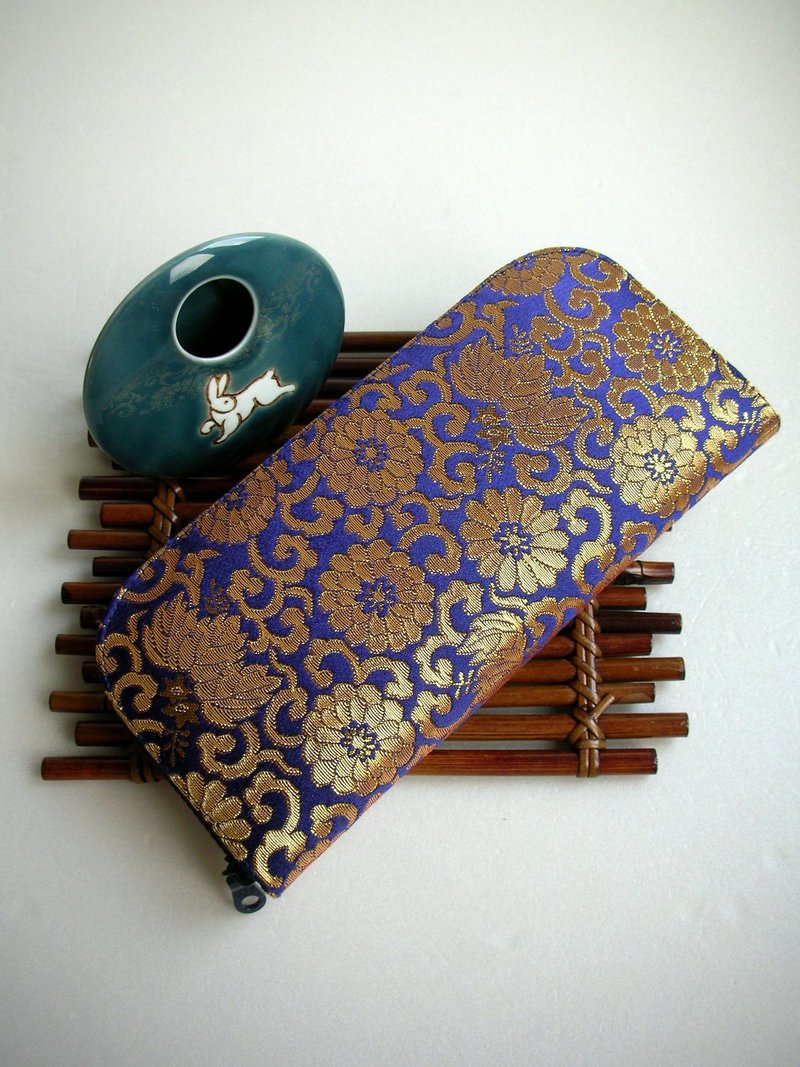 京西阵金襴锦织【绀蓝菊唐草】-长夹/皮夹/零钱包/ - 皮夹/钱包 - 丝．绢 蓝色