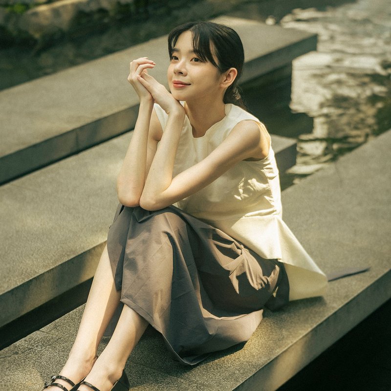 Qingjie_情节褶片长裙_25SF201_铁灰 - 裙子 - 其他人造纤维 灰色