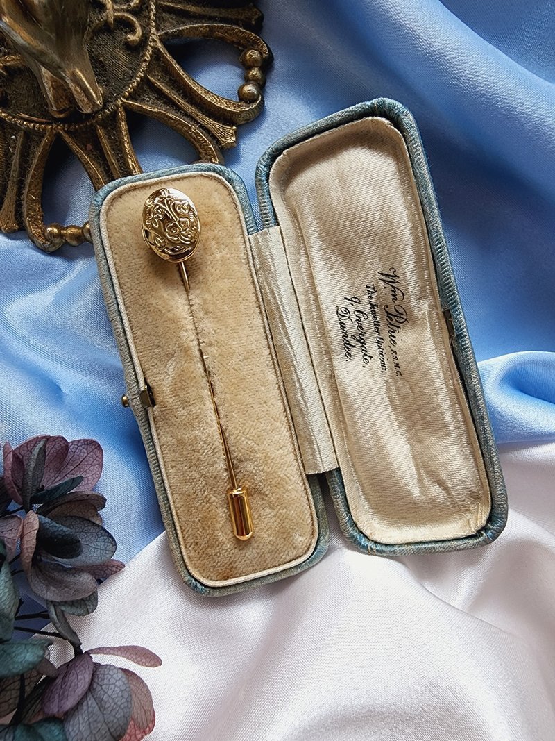 美国西洋古董饰品 /金色雕花维多利亚LOCKET帽针/hatpin复古珠宝 - 其他 - 其他金属 